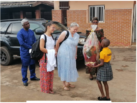 Visite des partenaires de fondation Partage Lu Centre d’Accueil Temporaire d’EFOULAN (CATE)