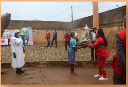 Riposte contre la crise sanitaire mondiale la  covid-19: les CAES, appuyés par la Croix Rouge Camerounaise