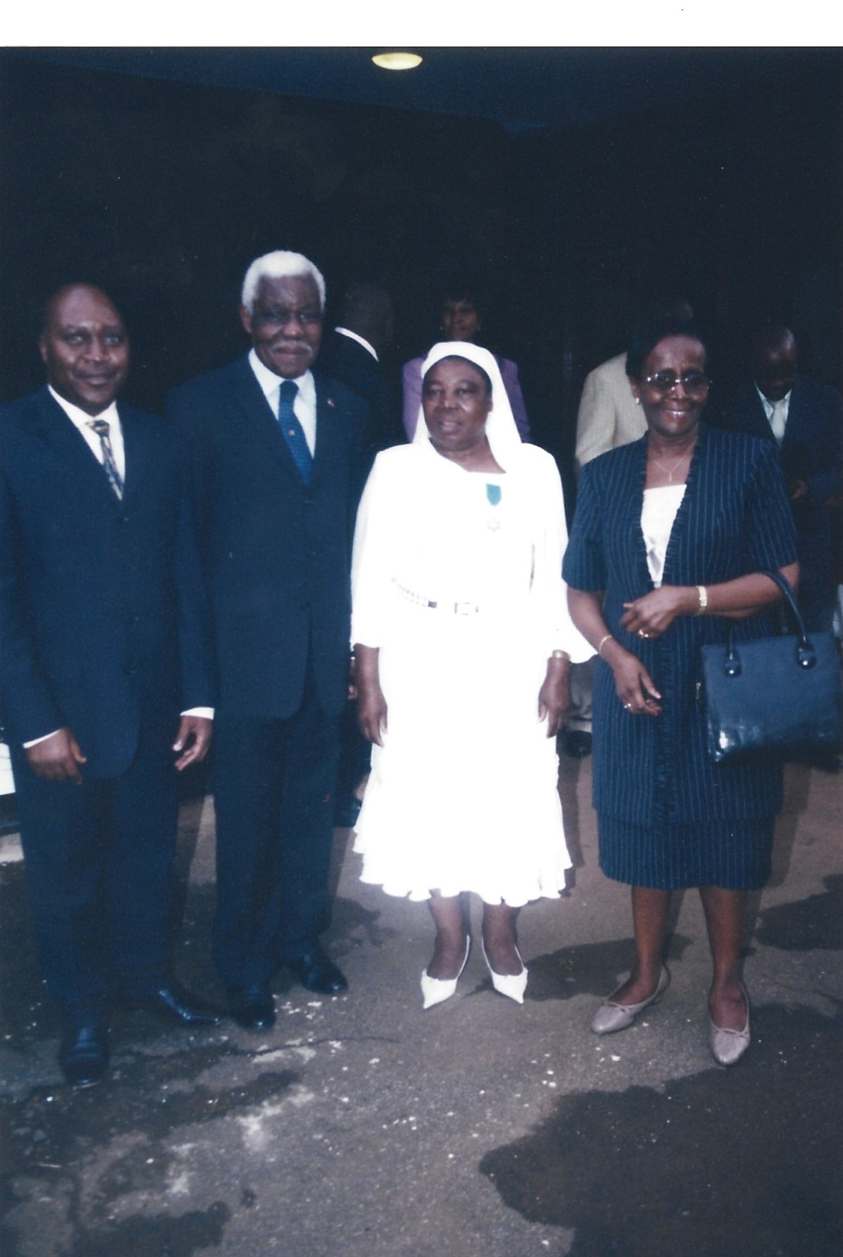 L&#039;équipe des CAES après la remise de la médaille